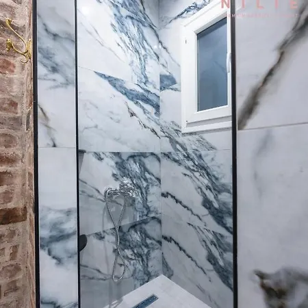 Elegant, Nilie Hospitality Mgmt